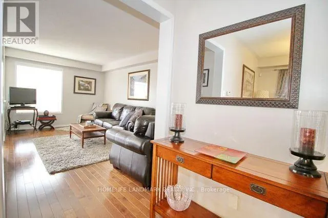9 PRESLEY CRESCENT