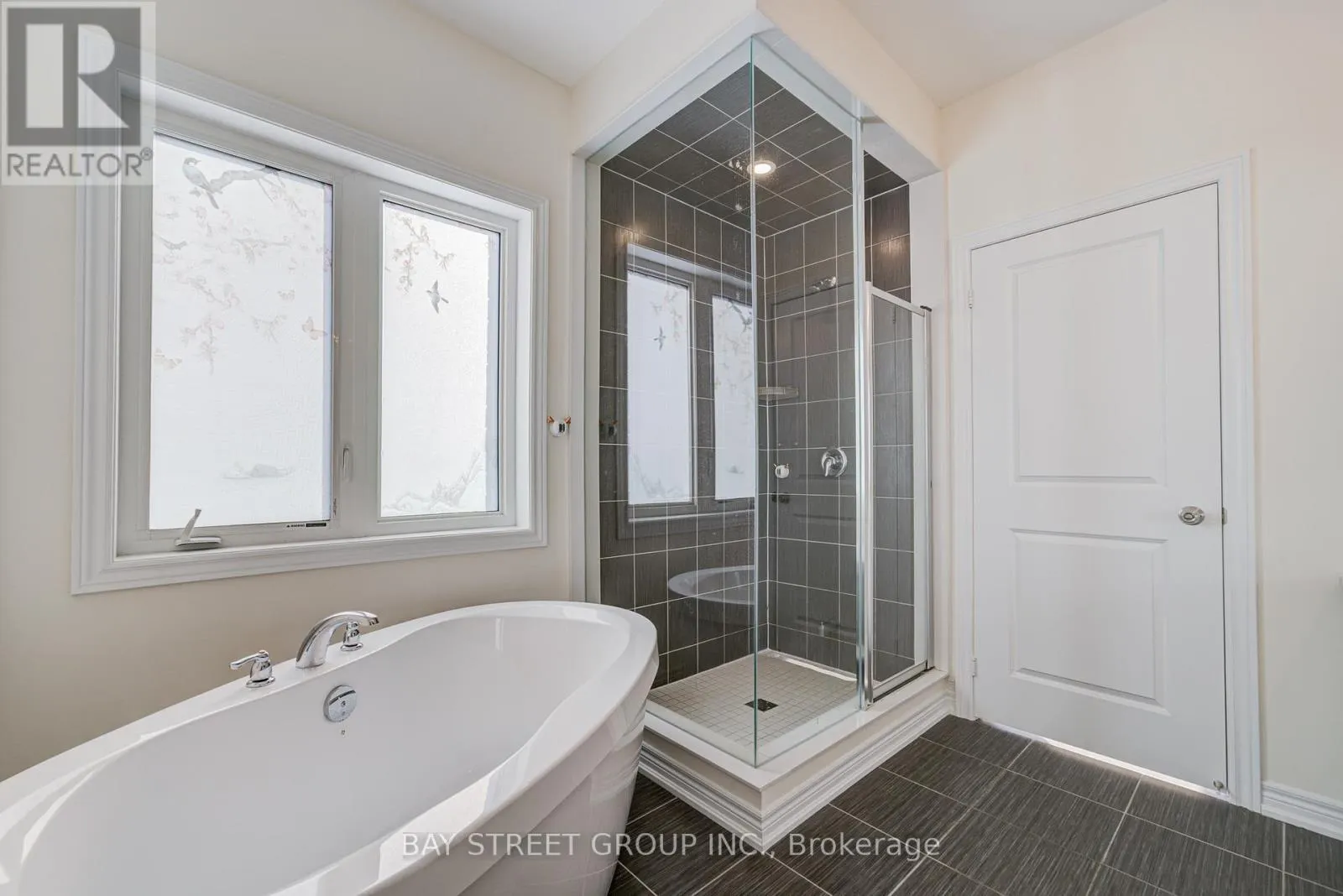 2643 DELPHINIUM TRAIL