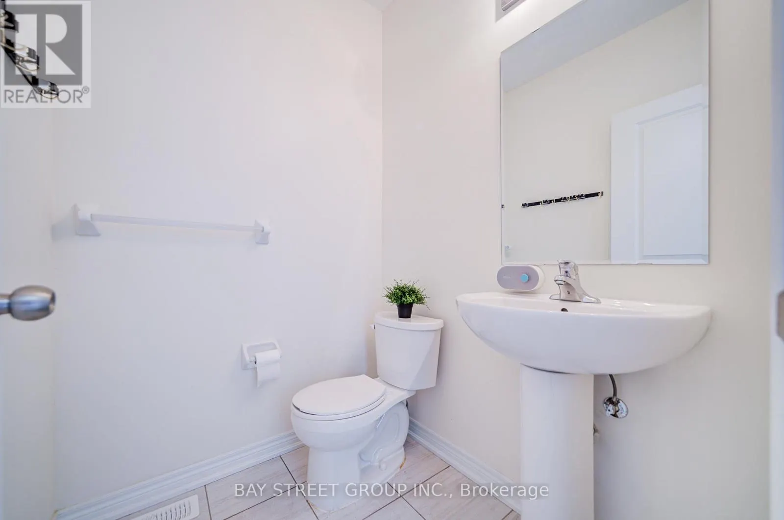 2643 DELPHINIUM TRAIL