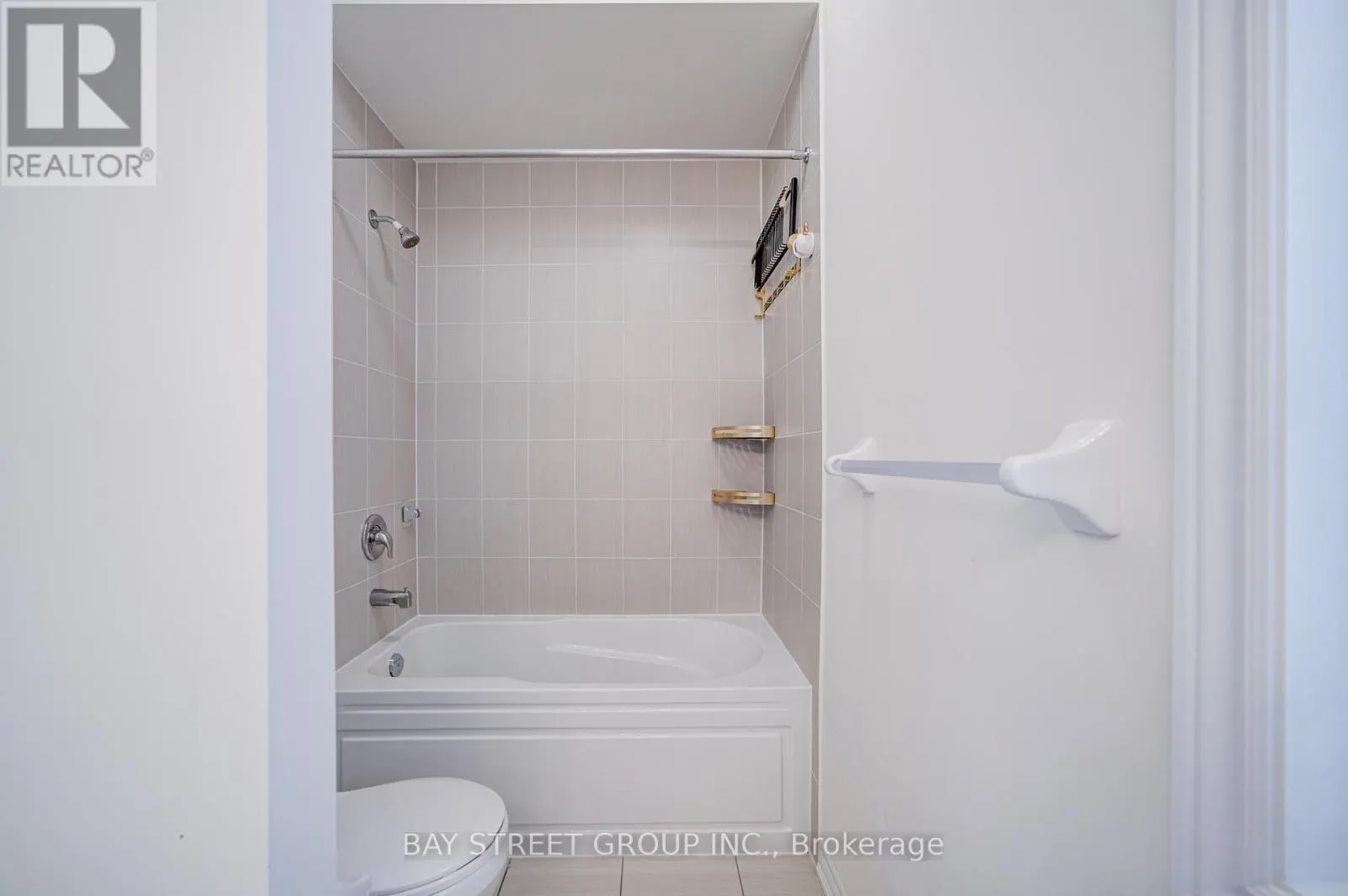 2643 DELPHINIUM TRAIL