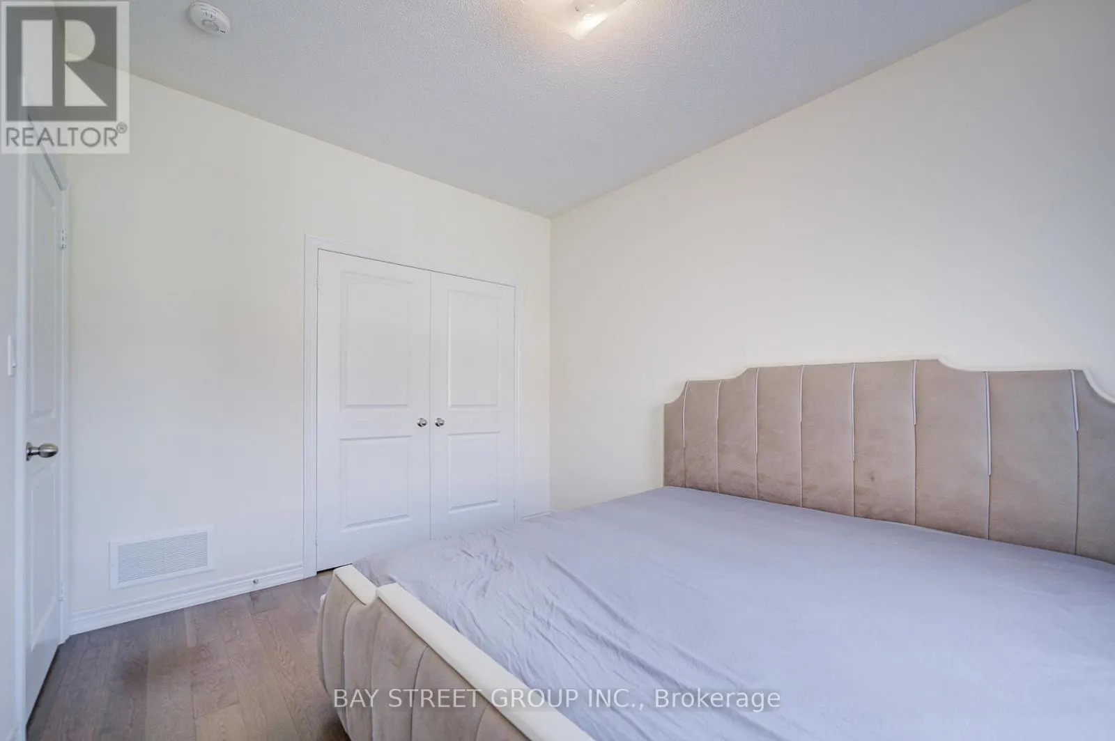 2643 DELPHINIUM TRAIL
