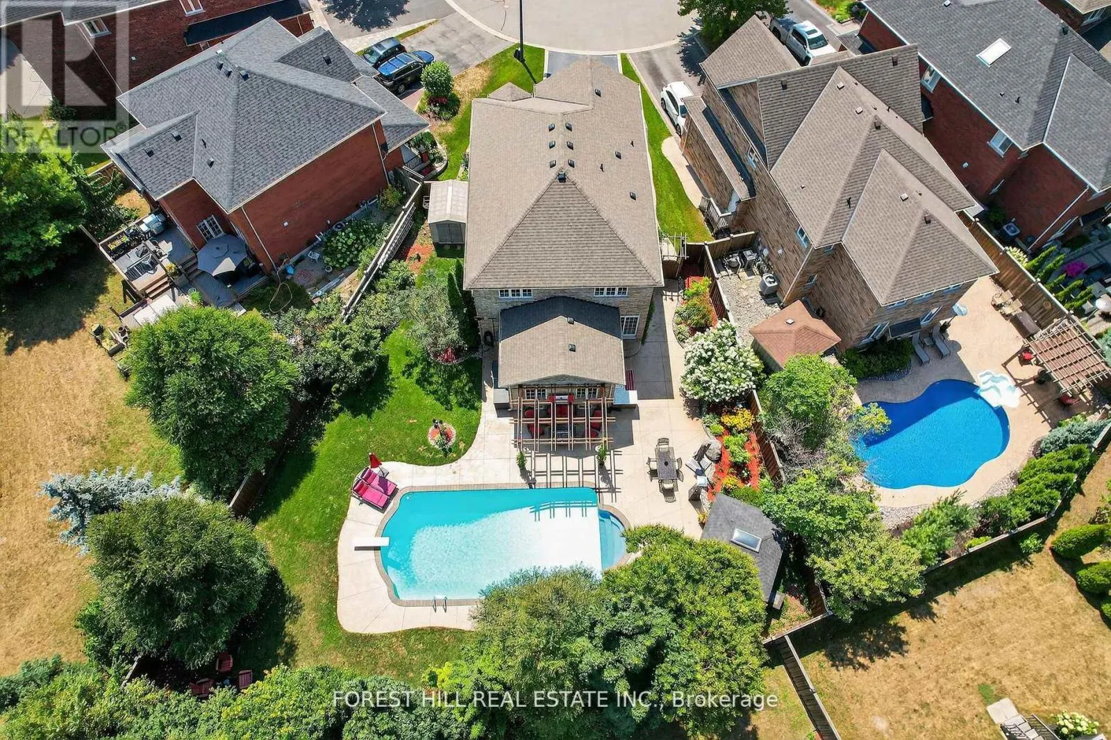24 VESNA COURT