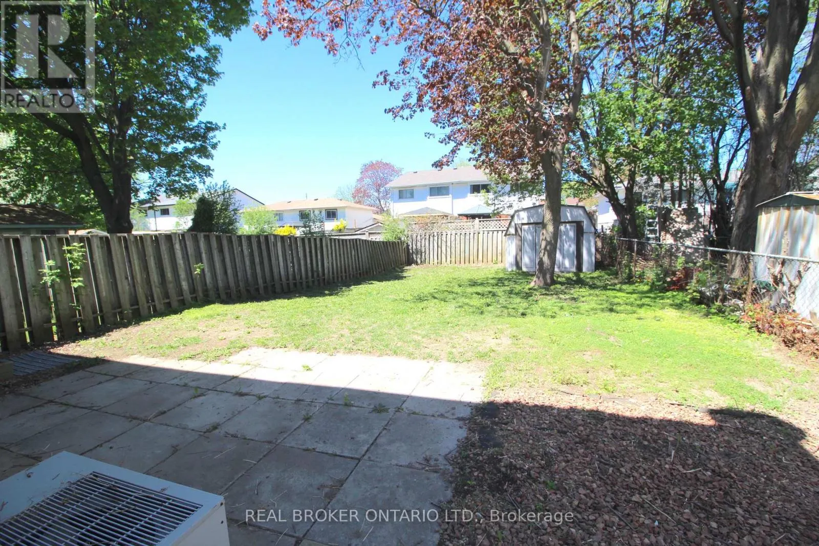 658 BERWICK CRESCENT