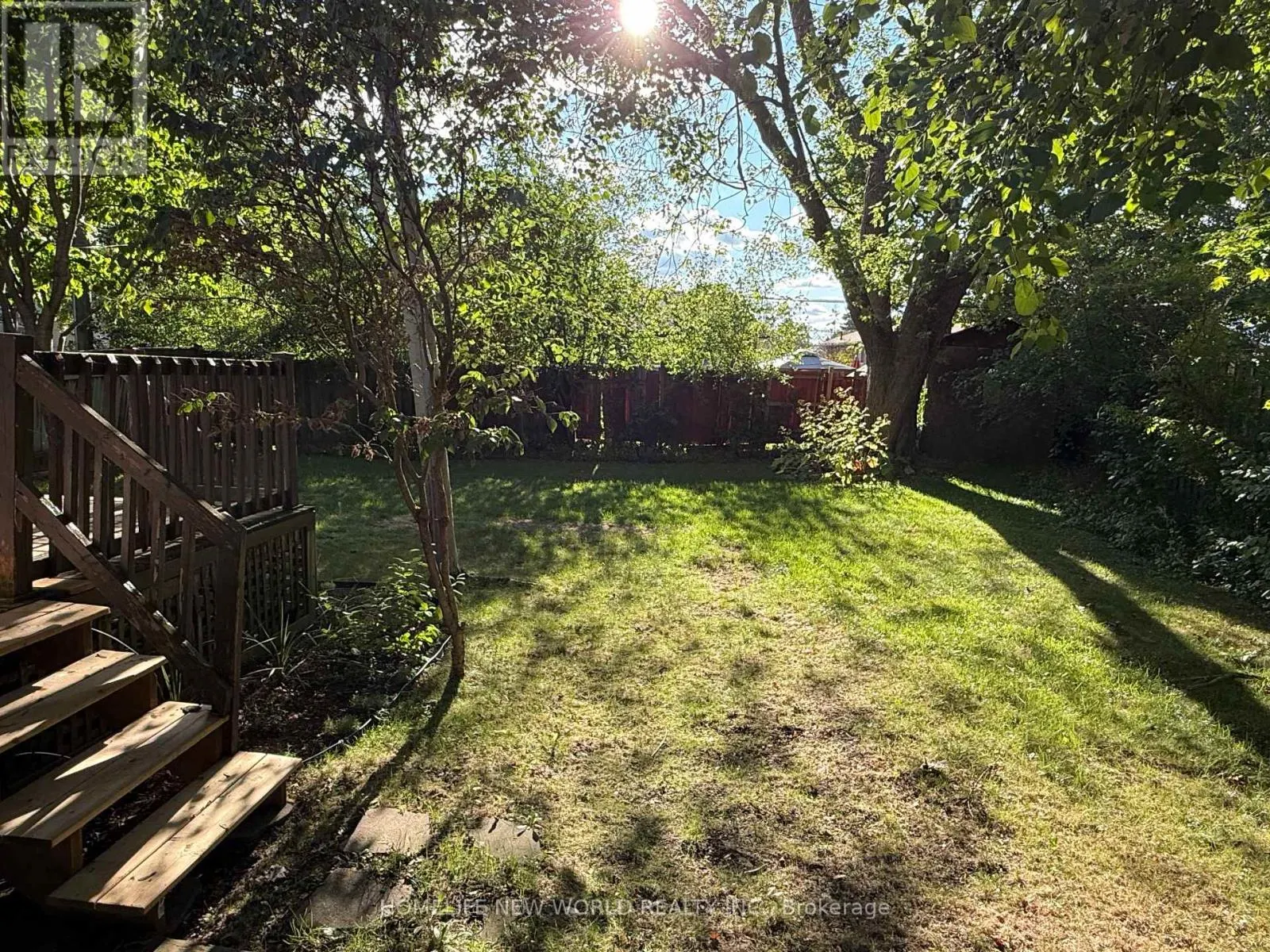 49 THORNCROFT CRESCENT