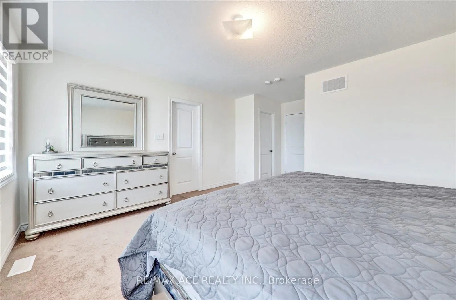 1097 CAMEO STREET