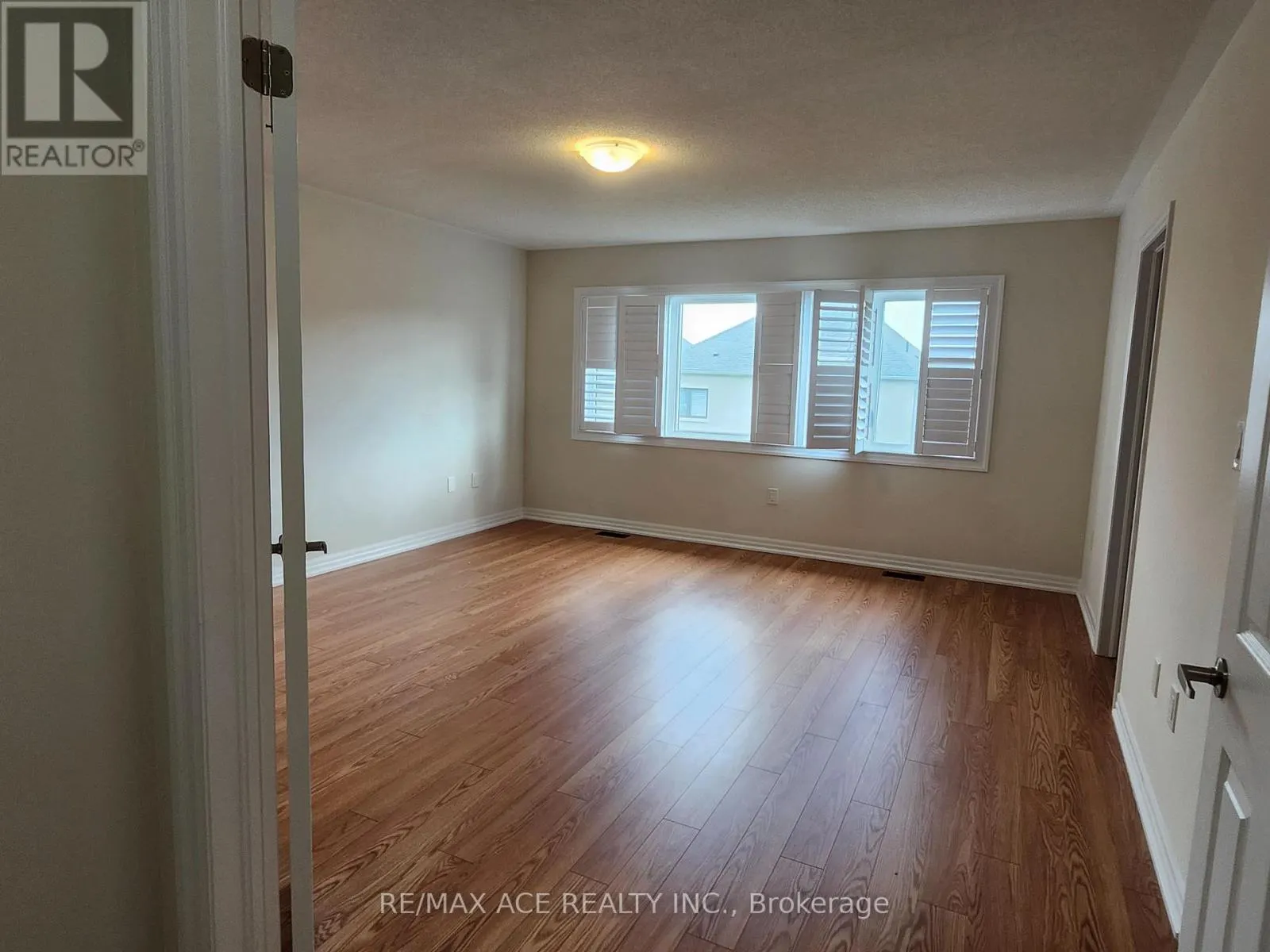 MAIN - 7 NORTHROP AVENUE