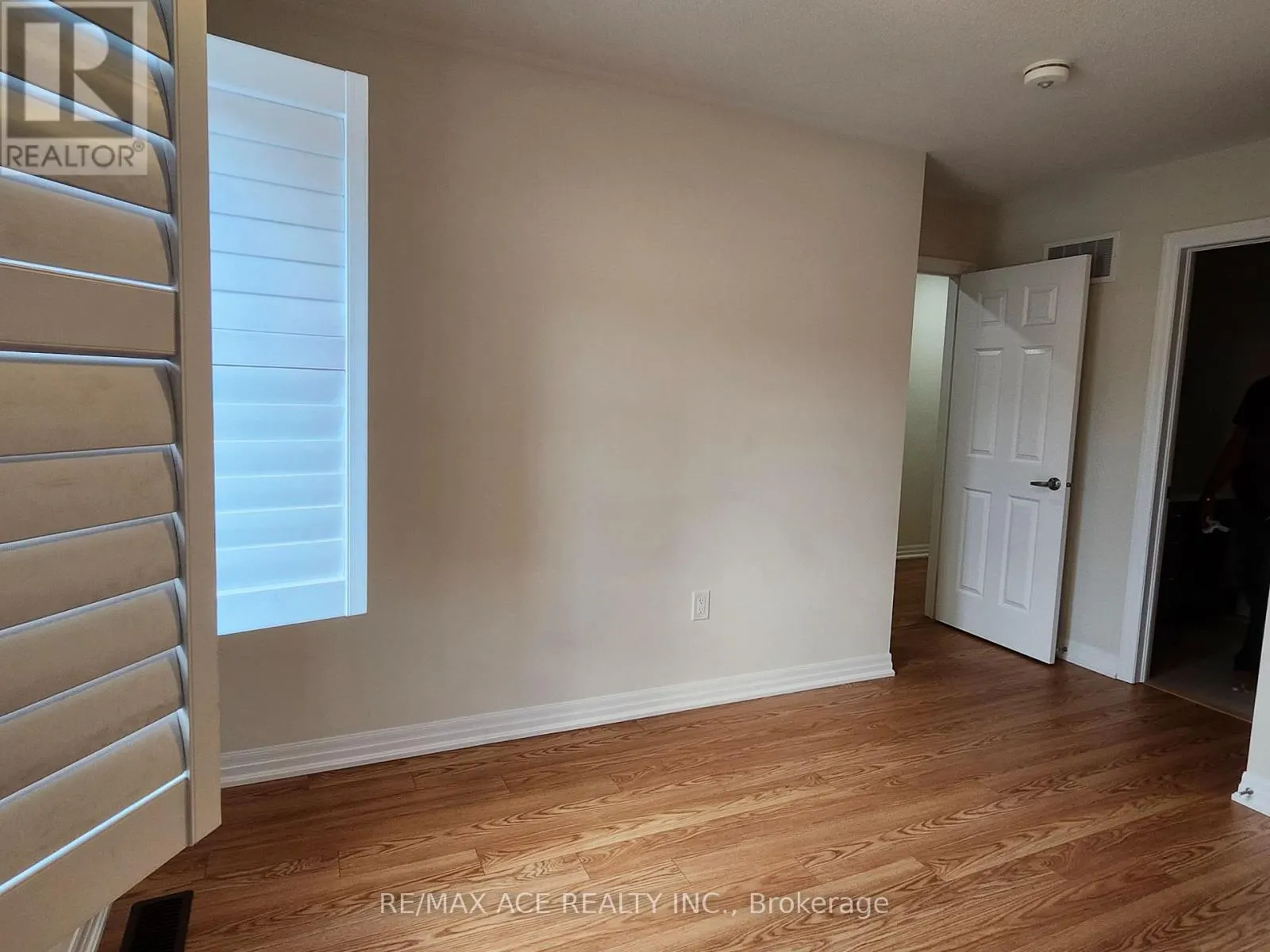 MAIN - 7 NORTHROP AVENUE