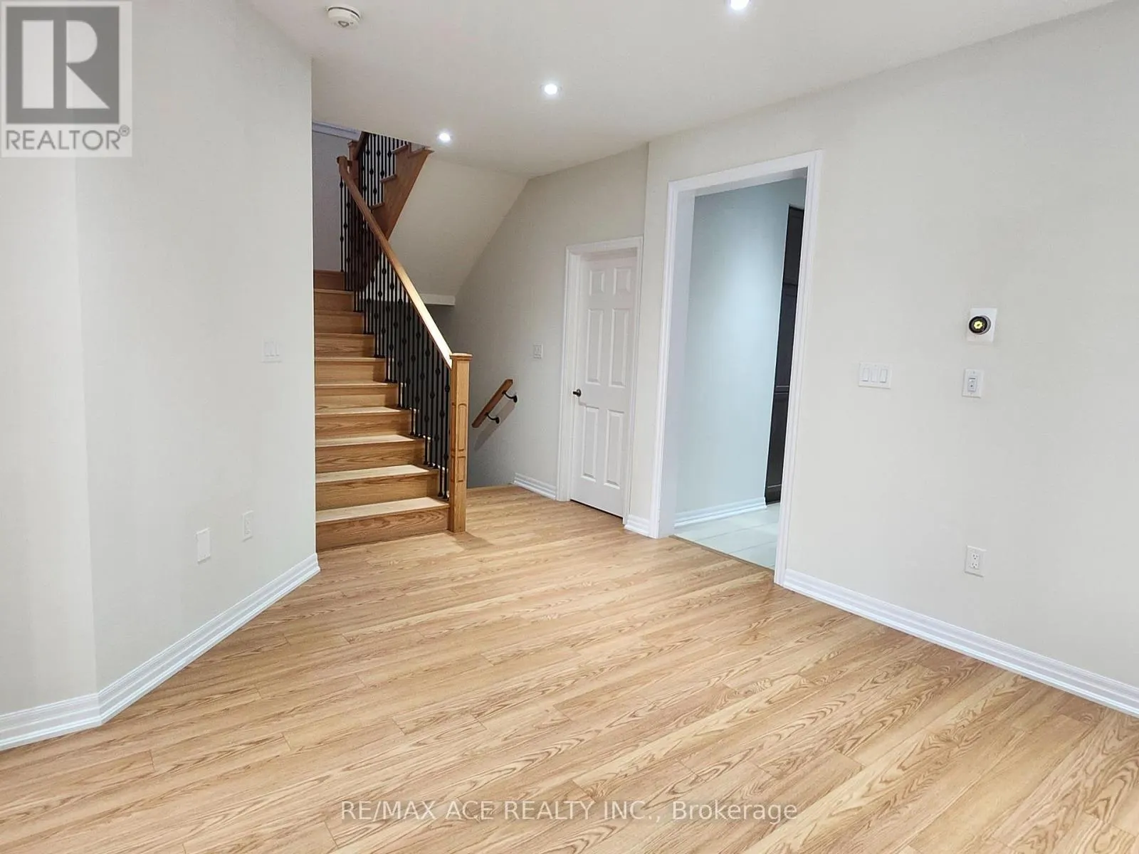 MAIN - 7 NORTHROP AVENUE