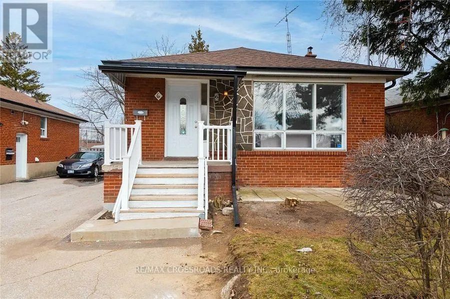 6 LARKHALL AVENUE