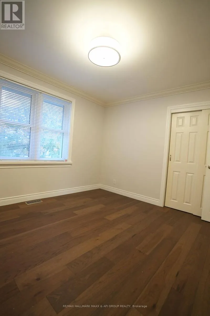 1315 SCUGOG AVENUE