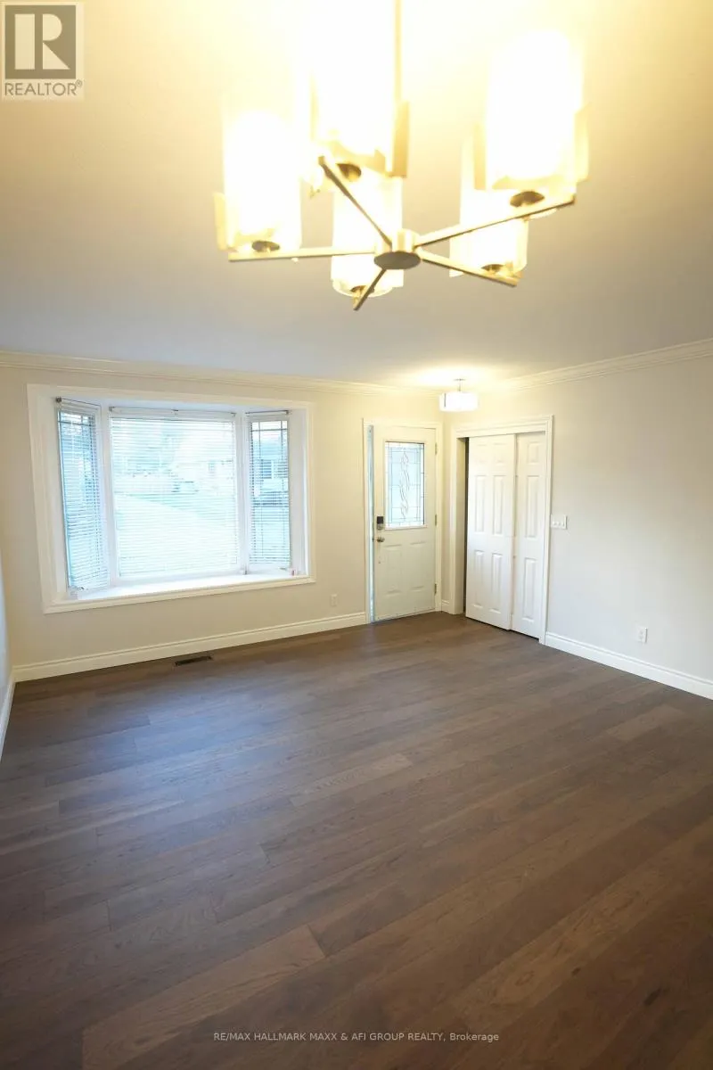 1315 SCUGOG AVENUE