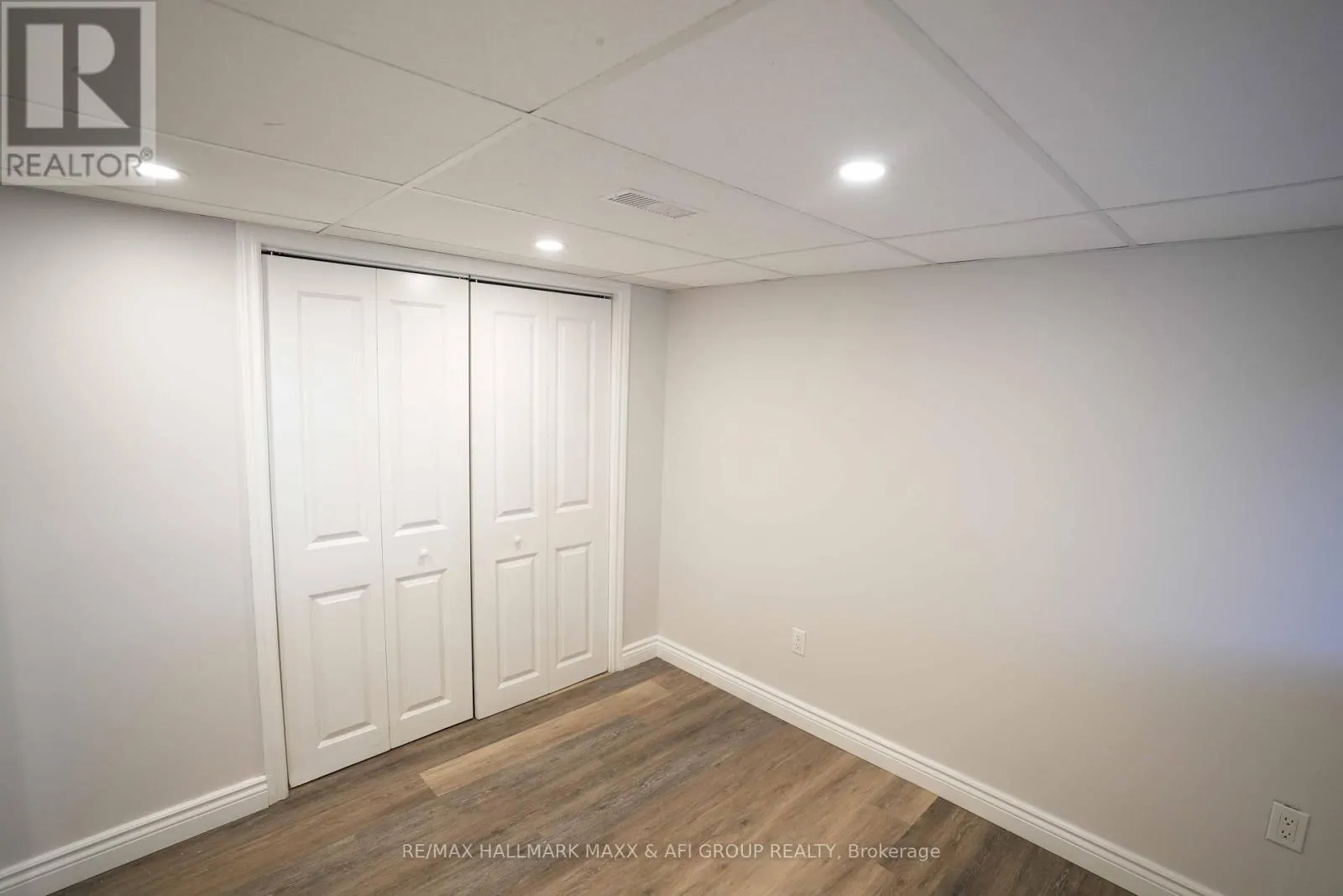 1315 SCUGOG AVENUE