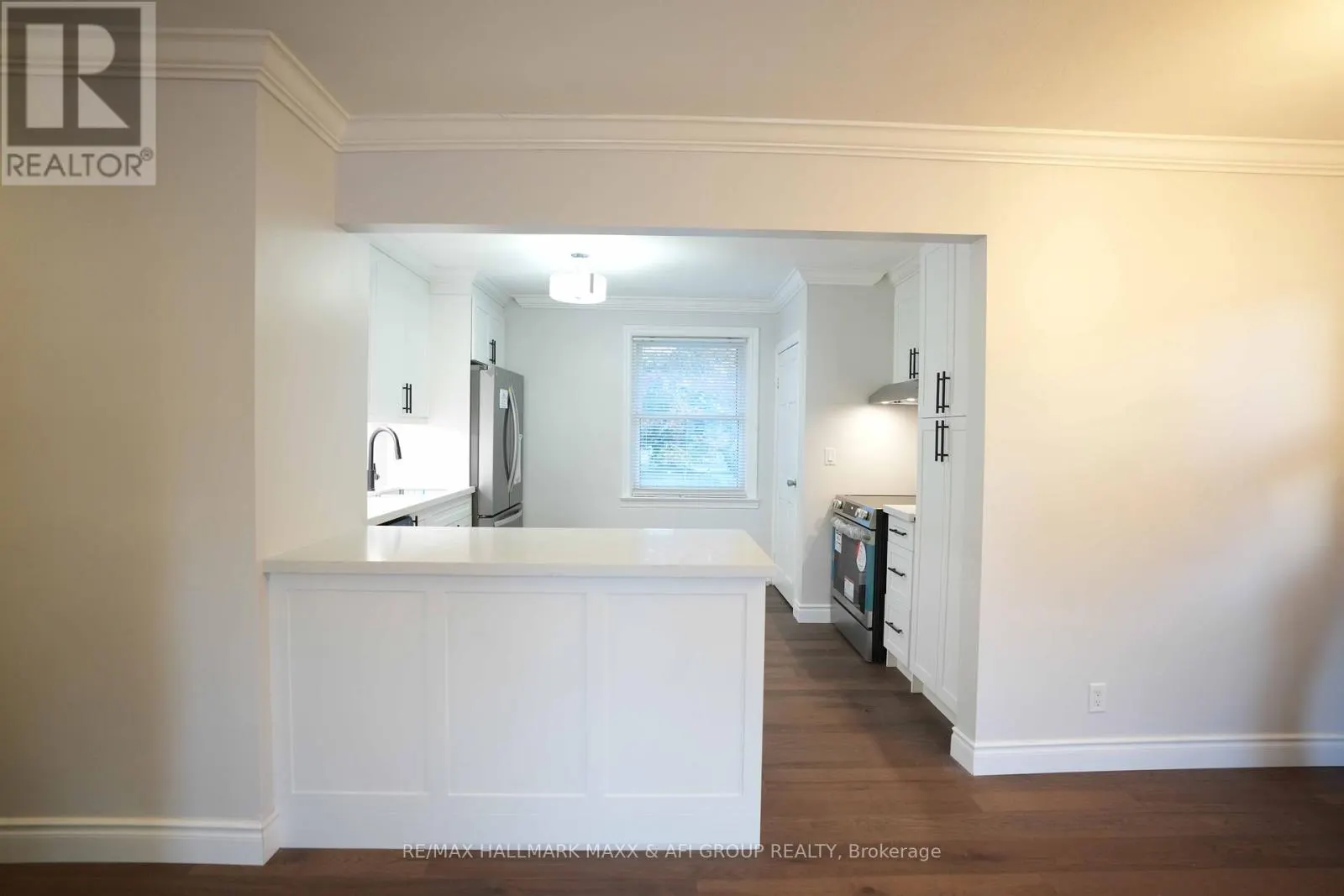 1315 SCUGOG AVENUE
