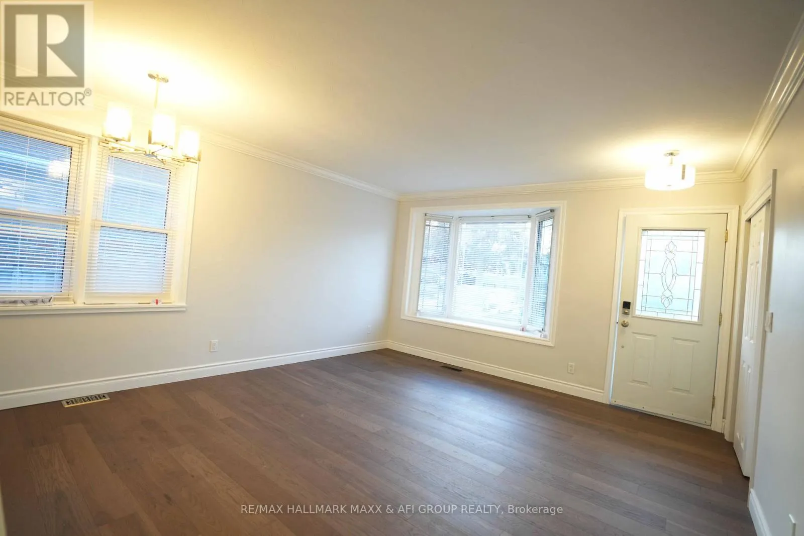 1315 SCUGOG AVENUE