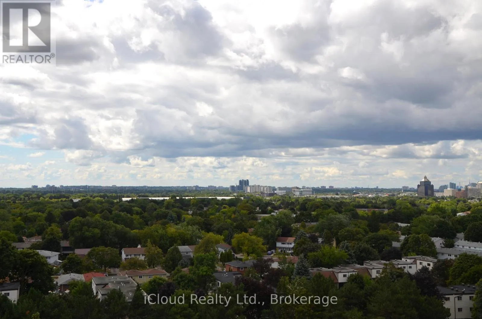 1213 - 10 TAPSCOTT ROAD