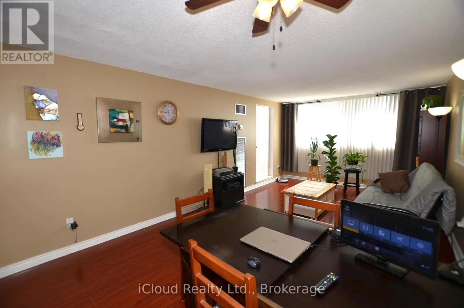1213 - 10 TAPSCOTT ROAD