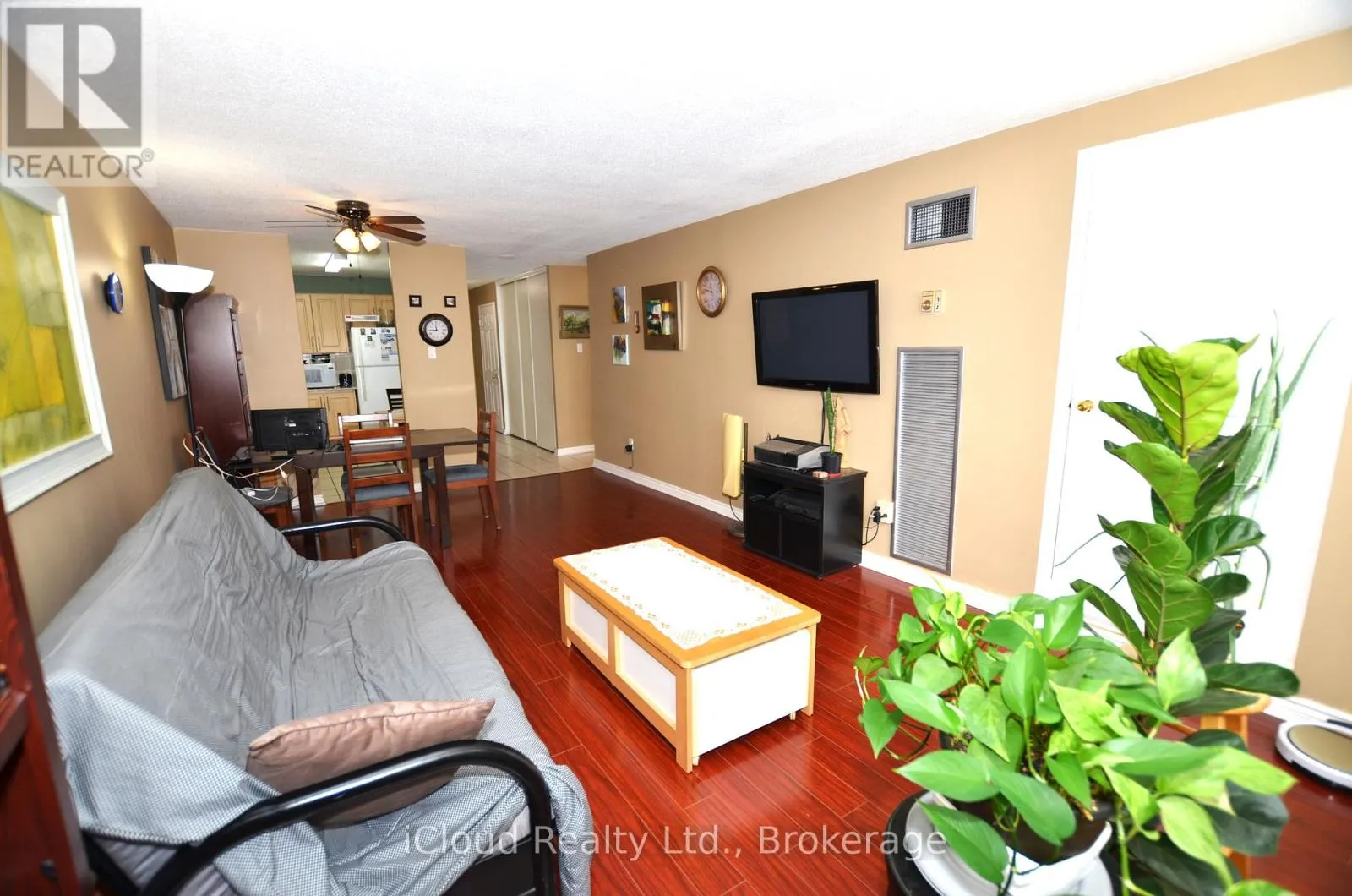 1213 - 10 TAPSCOTT ROAD