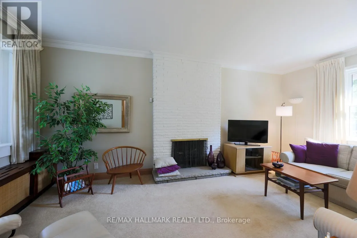 125 CHINE DRIVE