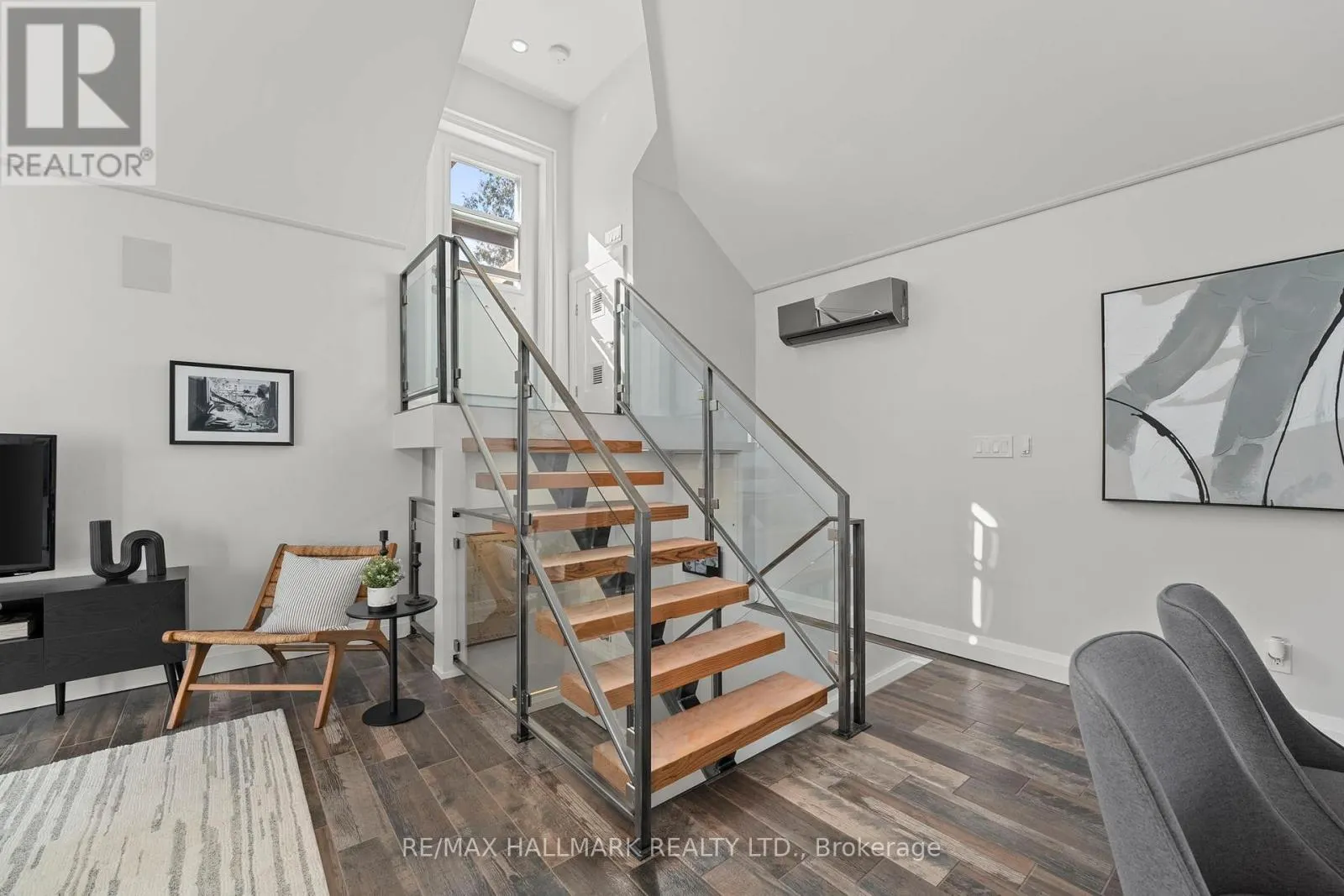 272&276 KING EDWARD AVENUE
