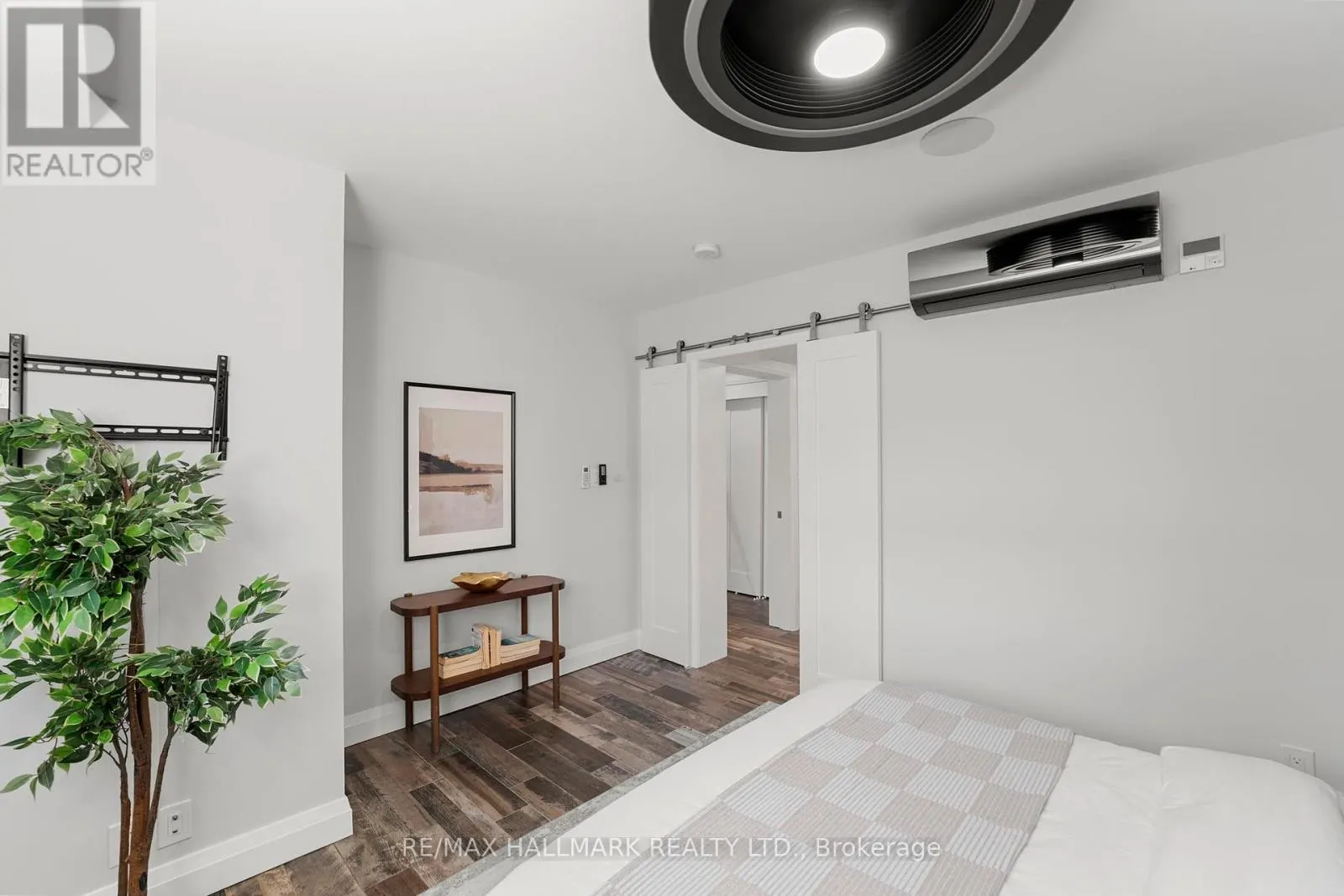272&276 KING EDWARD AVENUE