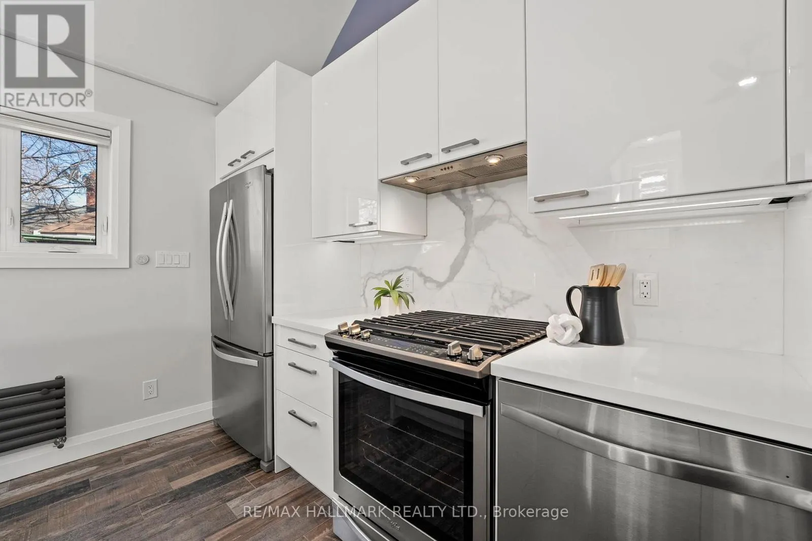 272&276 KING EDWARD AVENUE