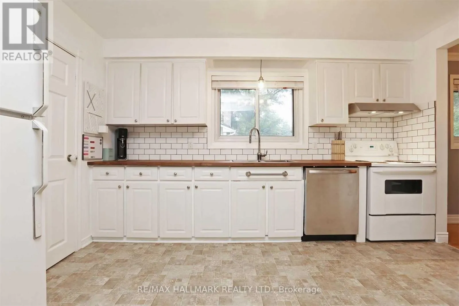 94A OAKRIDGE DRIVE