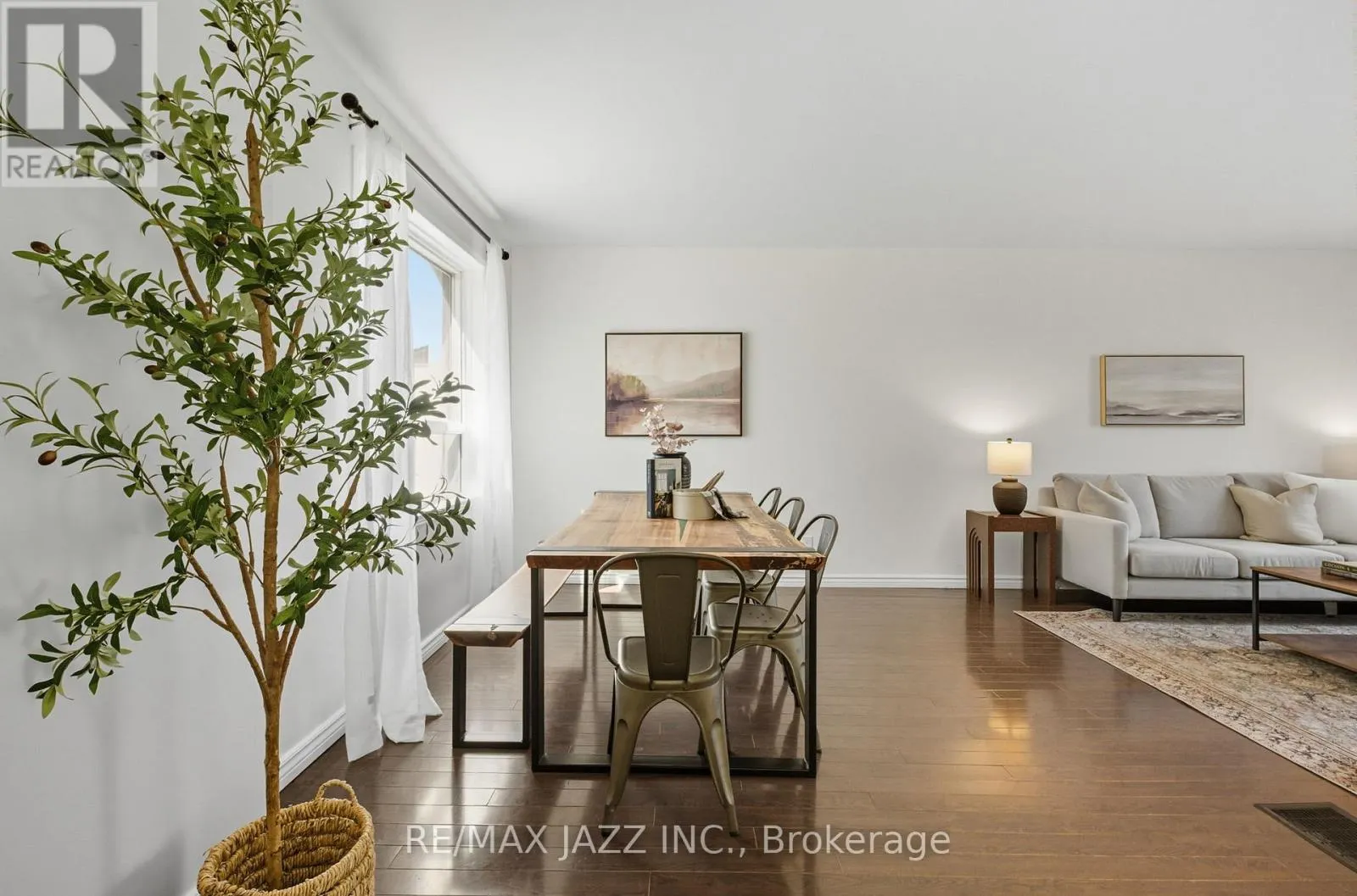 264 RITSON ROAD S