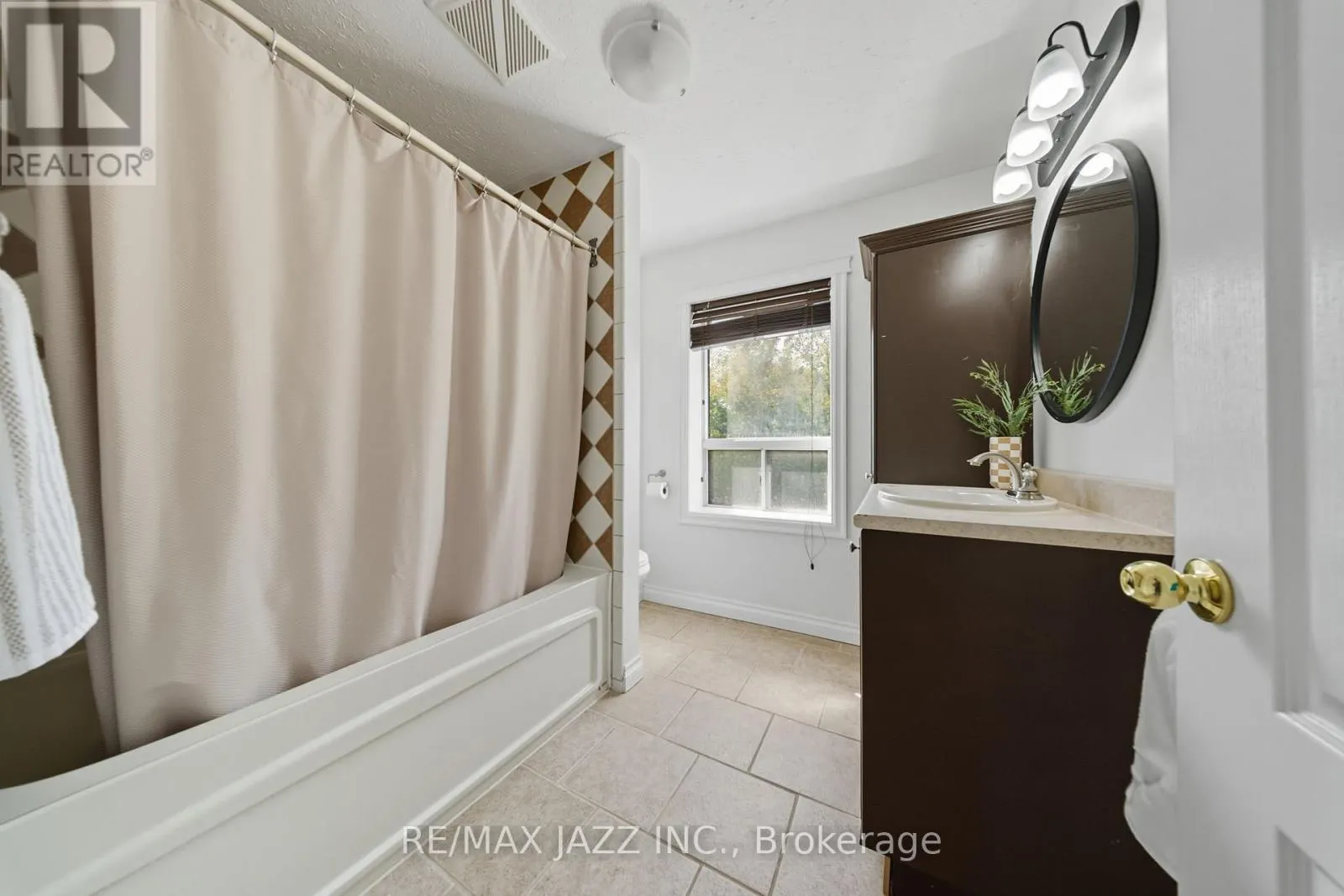 264 RITSON ROAD S