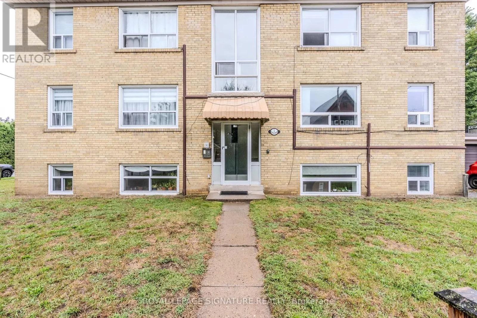 2 - 1 HASSARD AVENUE