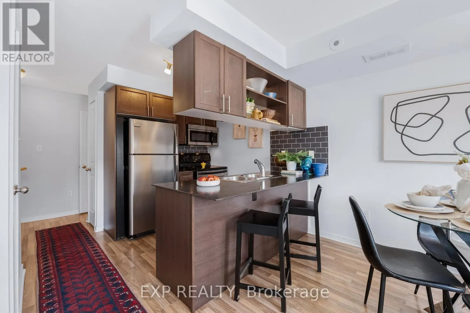 5 - 88 MUNRO STREET
