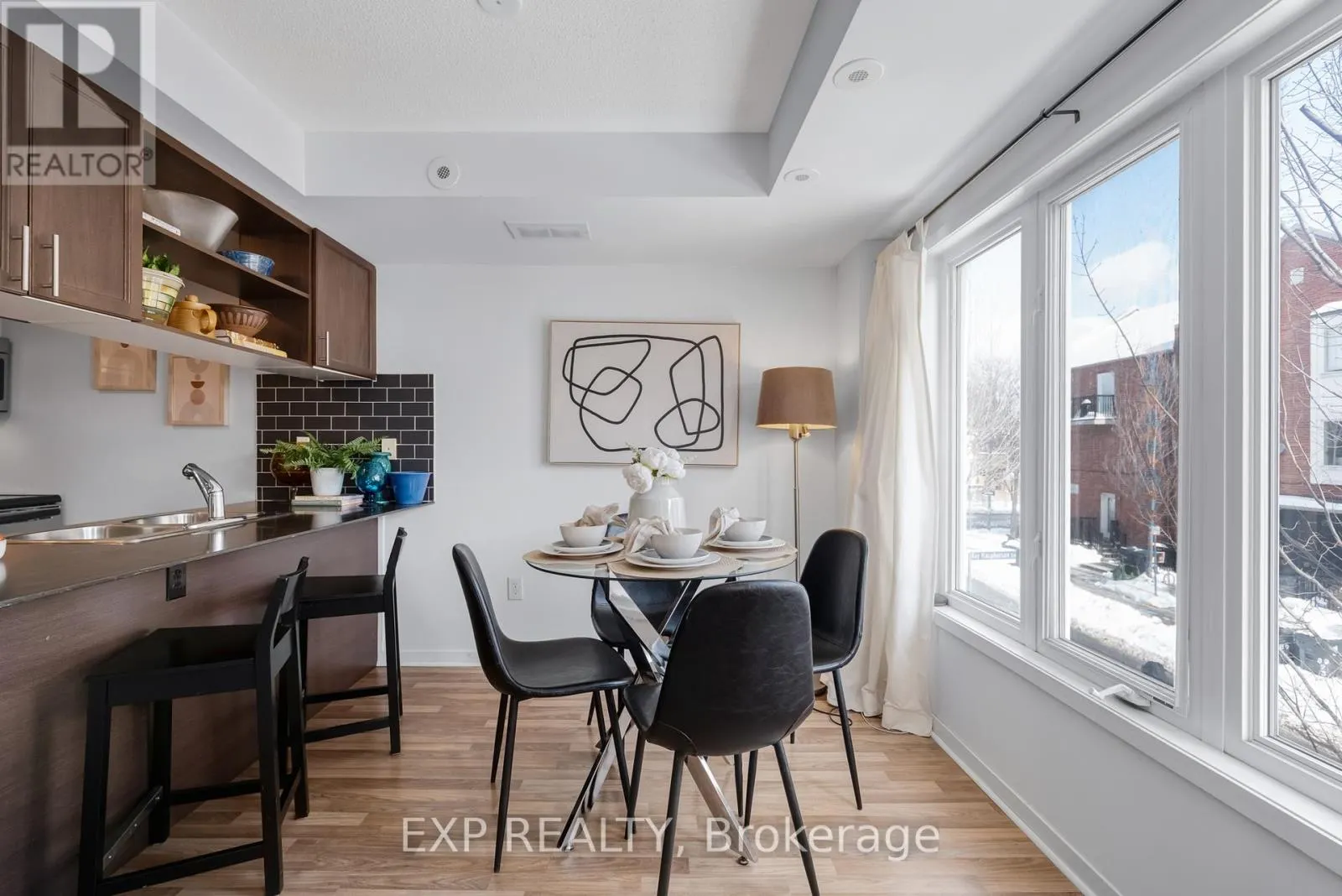 5 - 88 MUNRO STREET