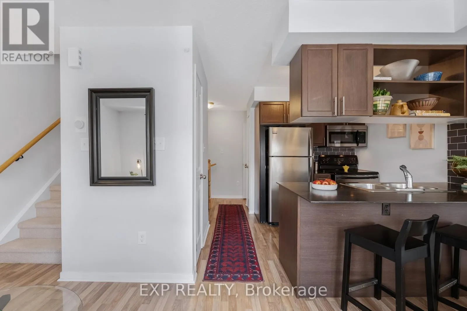 5 - 88 MUNRO STREET