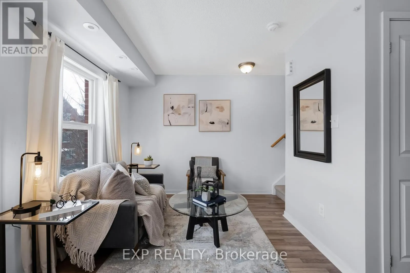 5 - 88 MUNRO STREET
