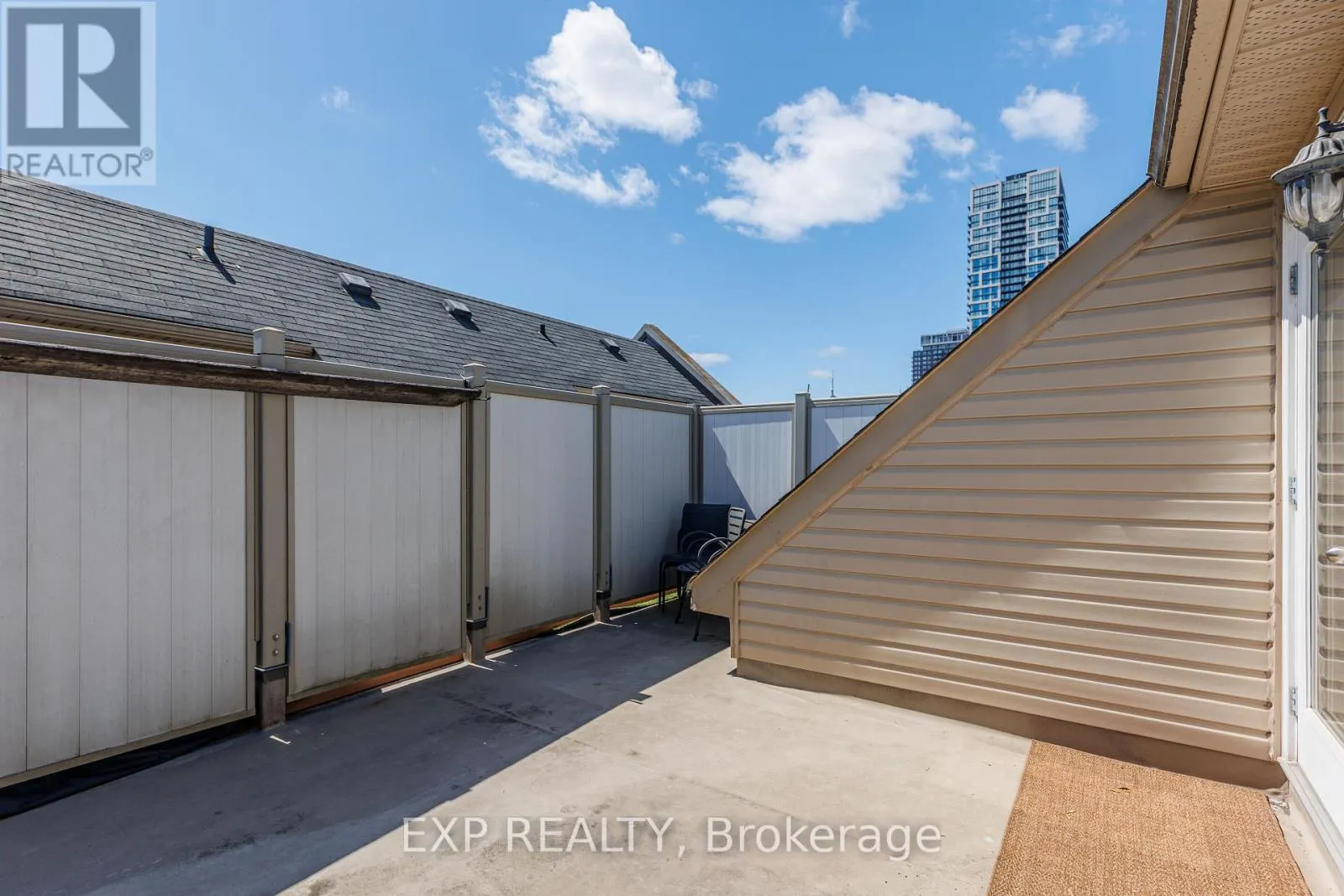 5 - 88 MUNRO STREET