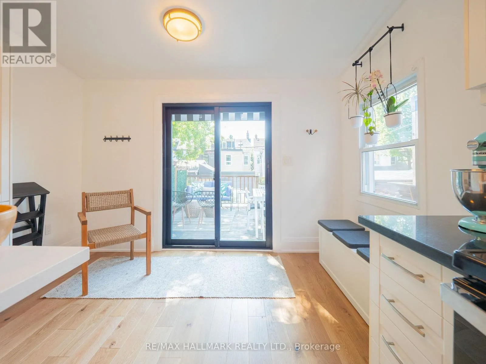81 FRIZZELL AVENUE