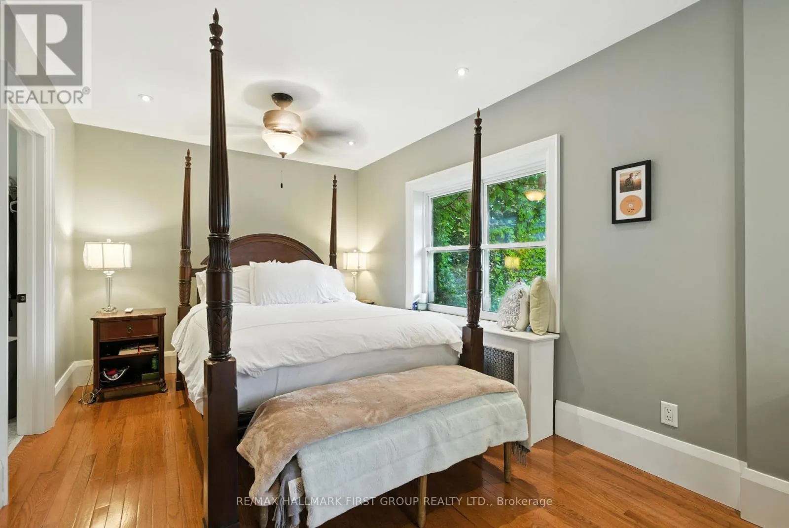 MAIN/SECOND FLOOR - 622 SIMCOE STREET N