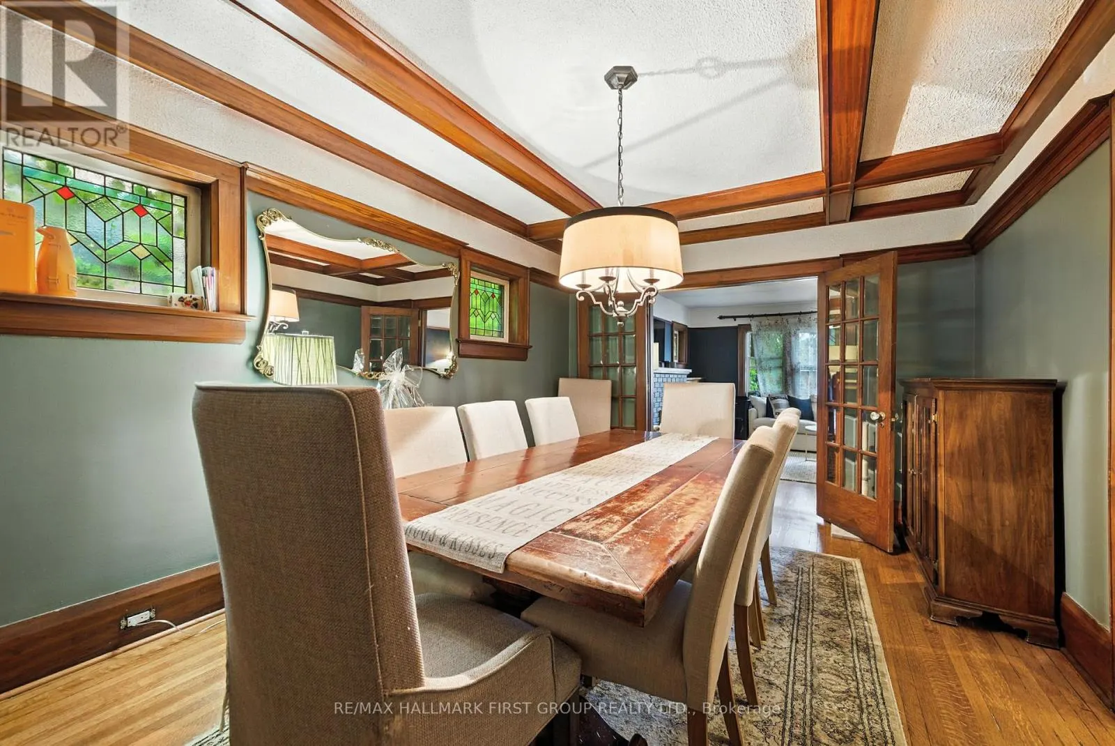 MAIN/SECOND FLOOR - 622 SIMCOE STREET N