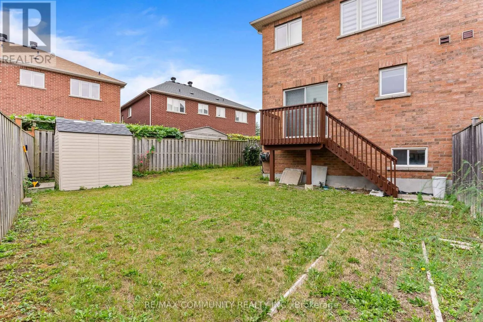 5 WHITE HEATHER BOULEVARD