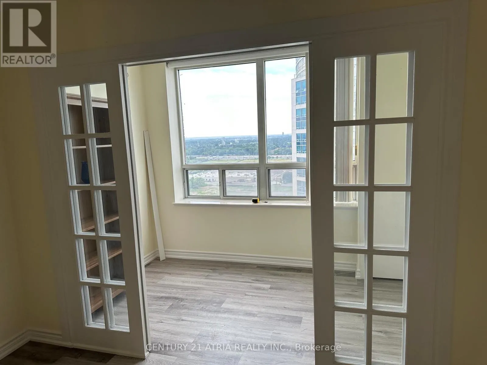 2605 - 115 OMNI DRIVE