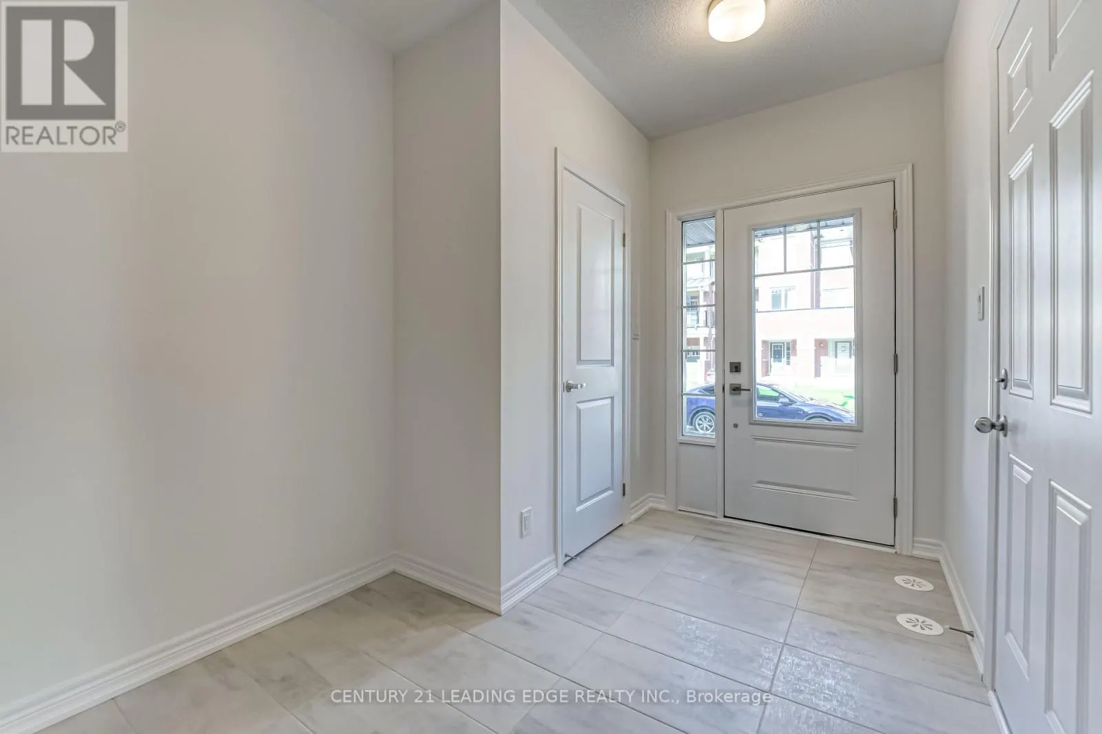 1112 LOCKIE DRIVE