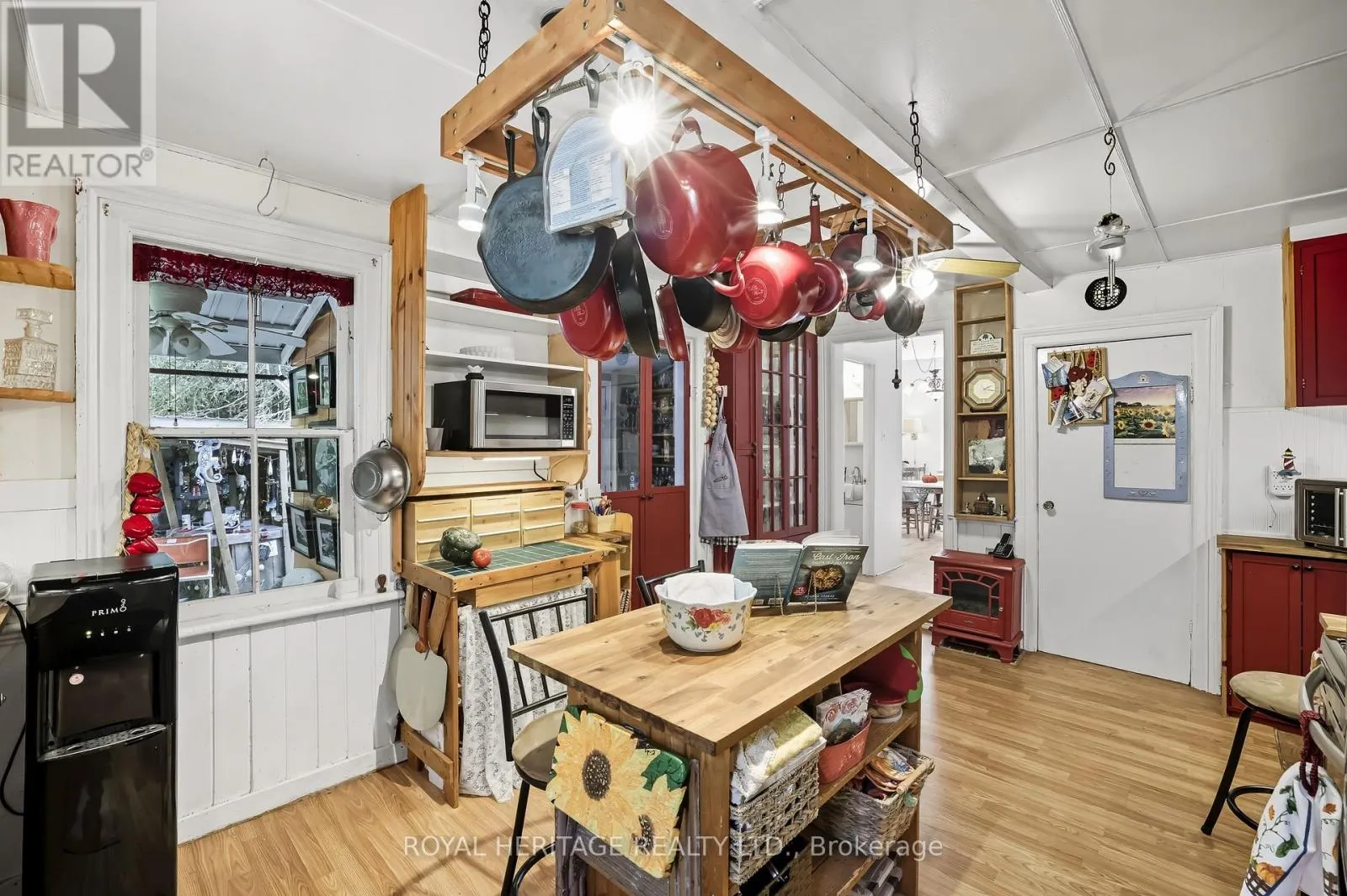 115 ELGIN STREET