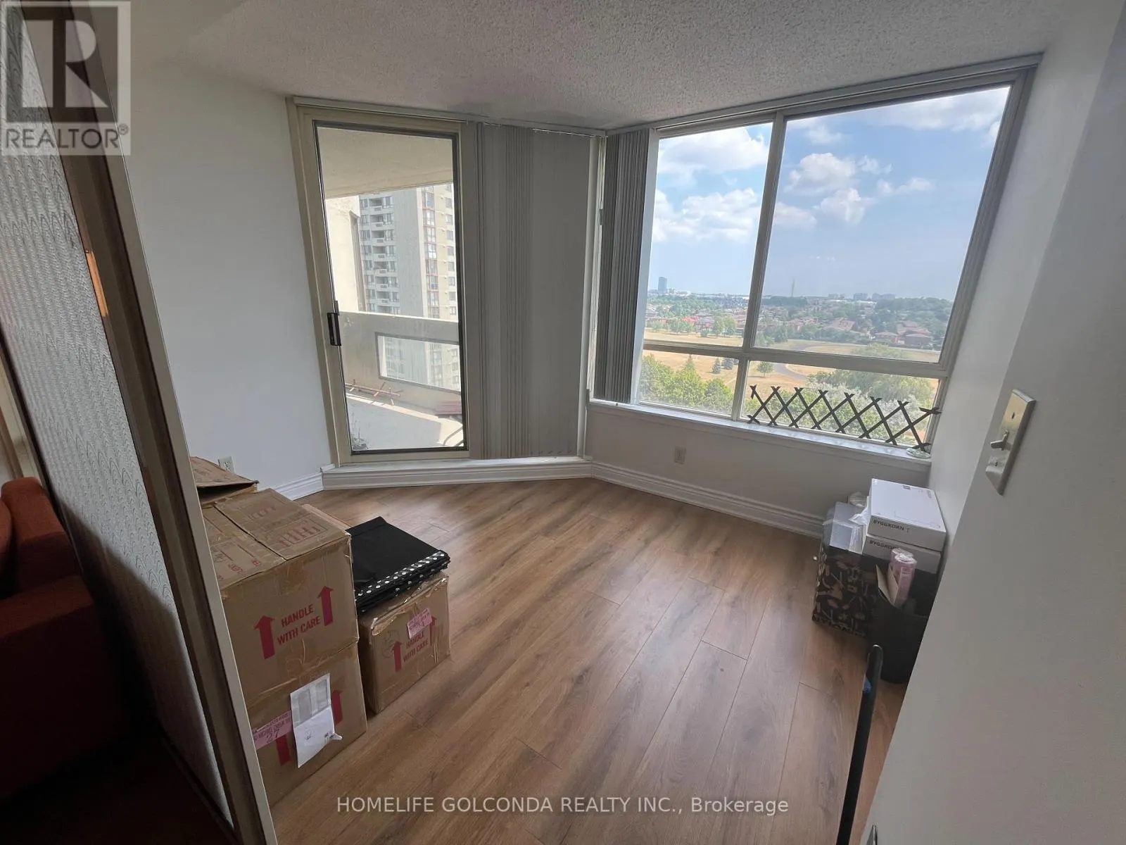 1108 - 225 BAMBURGH CIRCLE