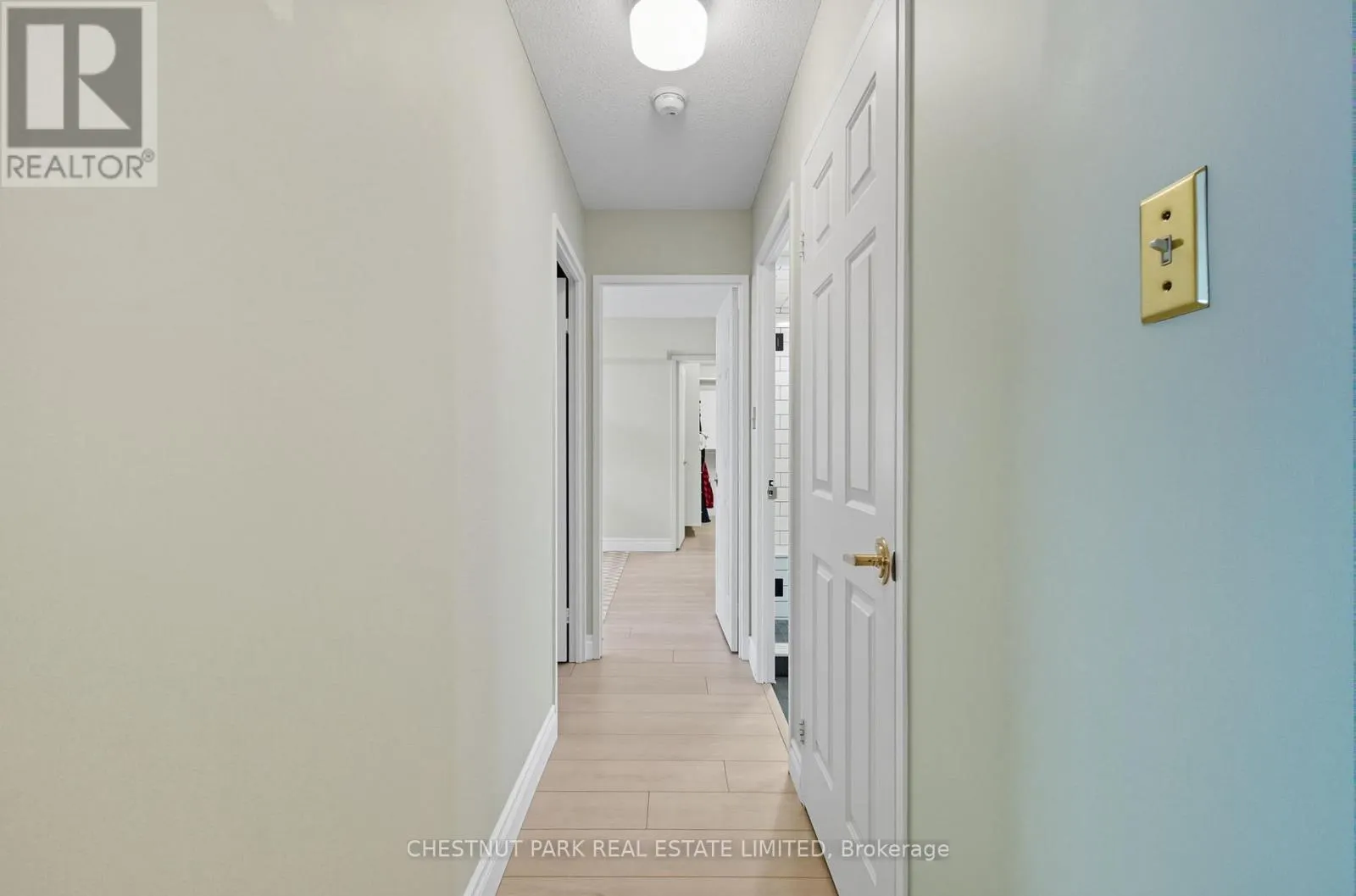911 - 20 DEAN PARK ROAD