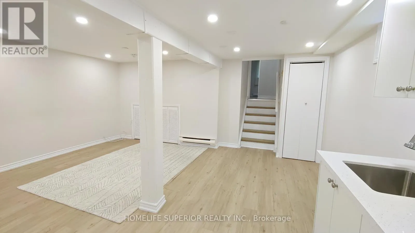 LOWER - 292 BRIGHTON COURT, #Lower