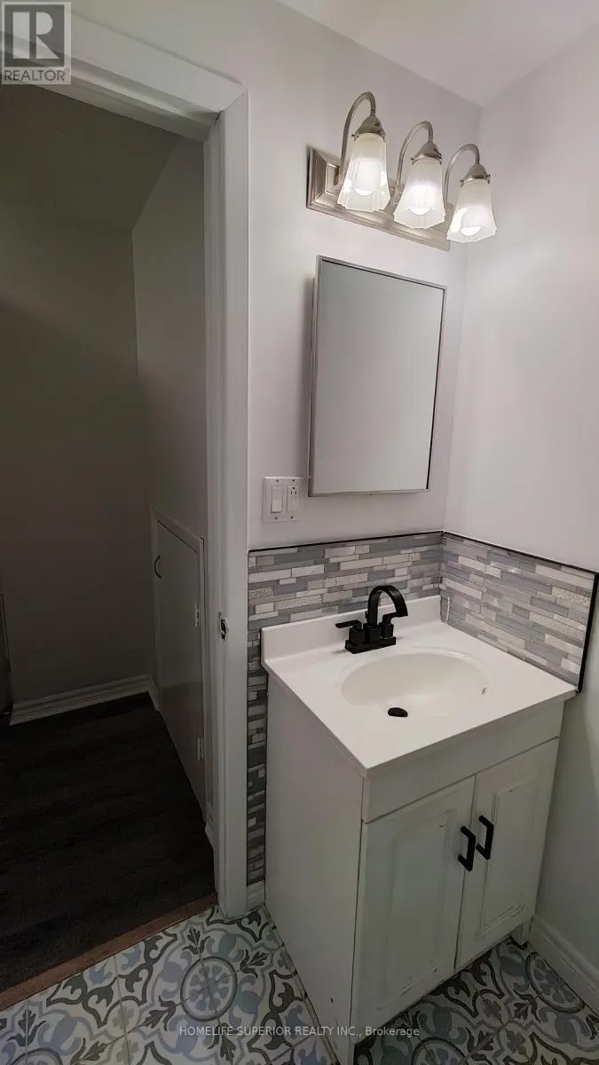 LOWER - 292 BRIGHTON COURT, #Lower