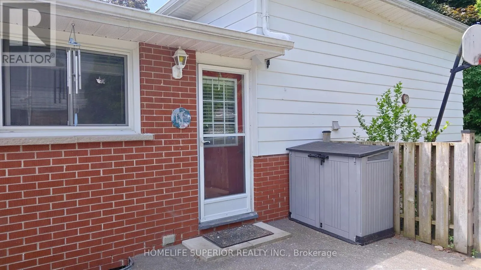 LOWER - 292 BRIGHTON COURT, #Lower