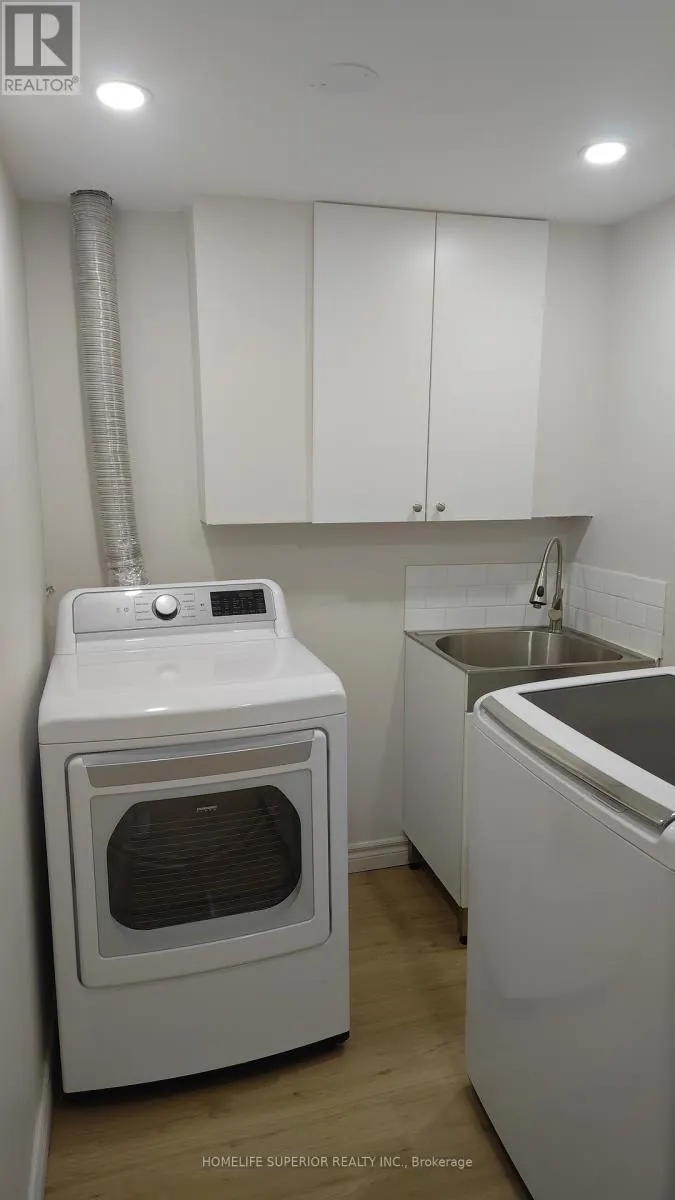 LOWER - 292 BRIGHTON COURT, #Lower