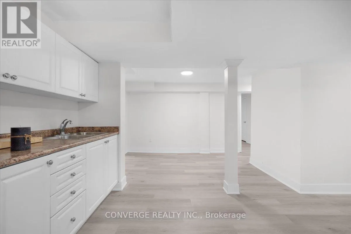 3 PLOWMAN DRIVE