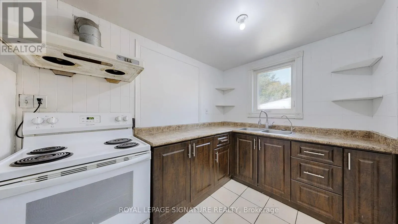 1130 WOODBINE AVENUE