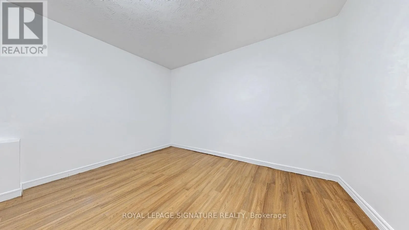 1130 WOODBINE AVENUE